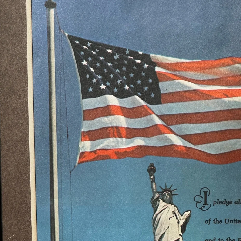 1967 Pledge of allegiance to the flag Gold Decorative Picture Frame Patriotic